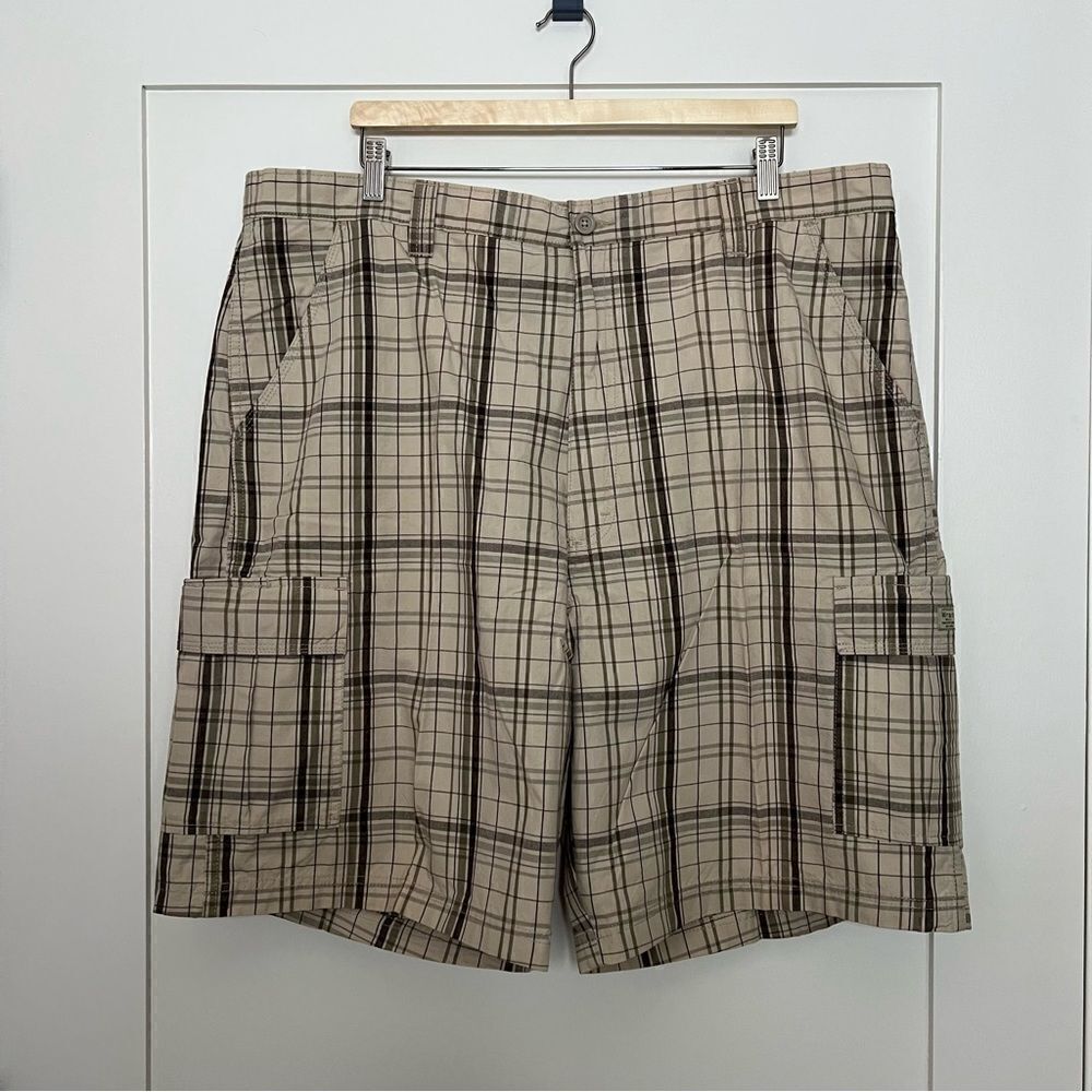 Wrangler Shorts 10'' Mens Size 42 Brown Plaid Cargo Relaxed Fit Cotton Outdoor